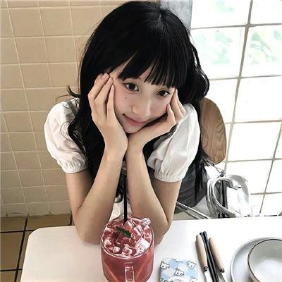 小女霓裳